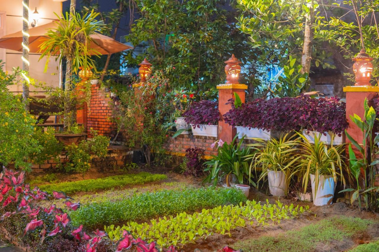 Strawberry Garden Homestay ฮอยอัน ภายนอก รูปภาพ
