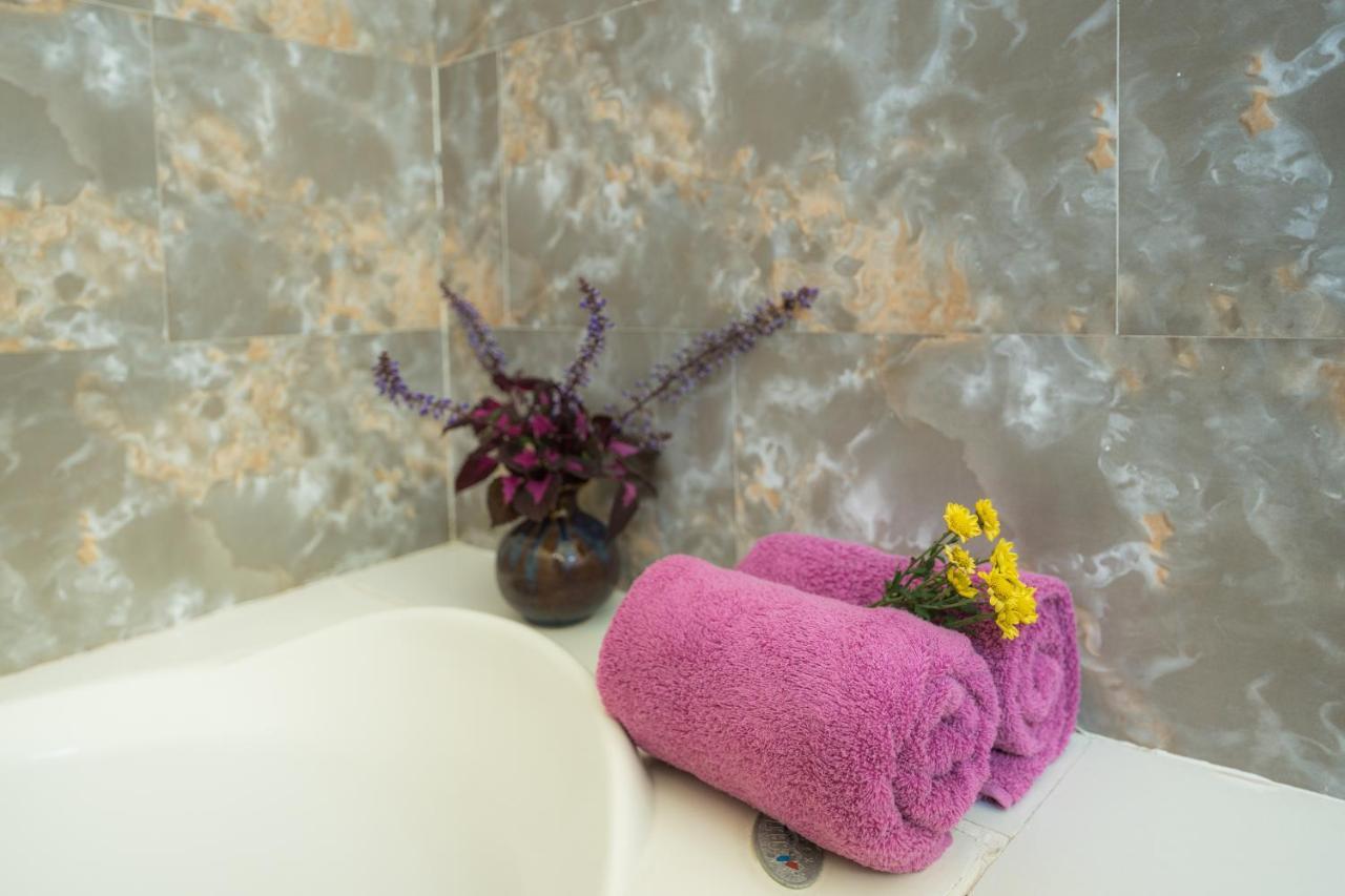 Strawberry Garden Homestay ฮอยอัน ภายนอก รูปภาพ
